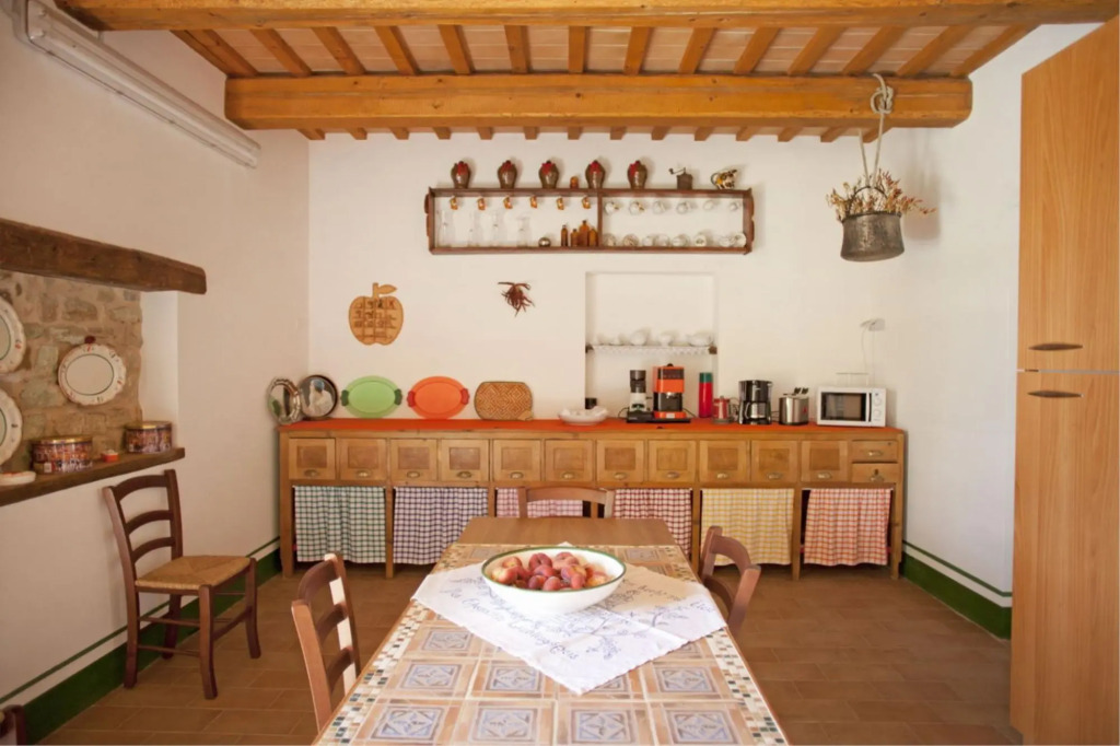 Villa with private pool between the beaches of the Adriatic Sea and the Sibillini National Park-Villa Agave
