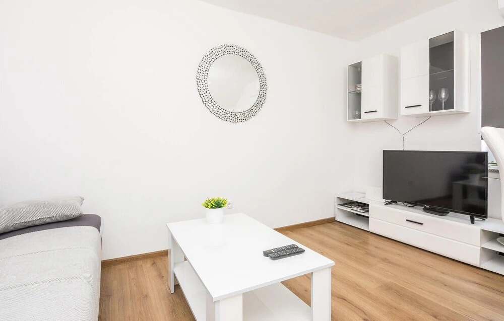Lovely Home In Donje Rastane