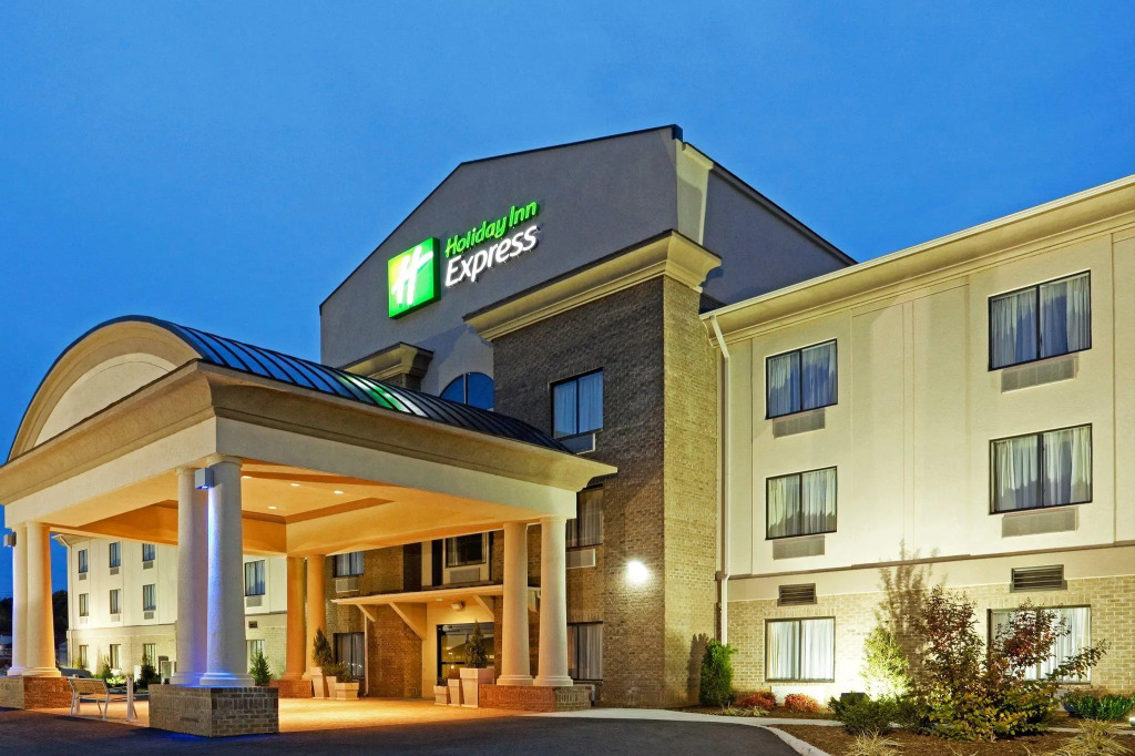Holiday Inn Express Troutville-Roanoke North by IHG