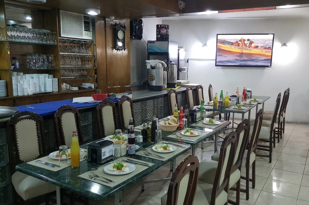 Windsor Suites Hotel