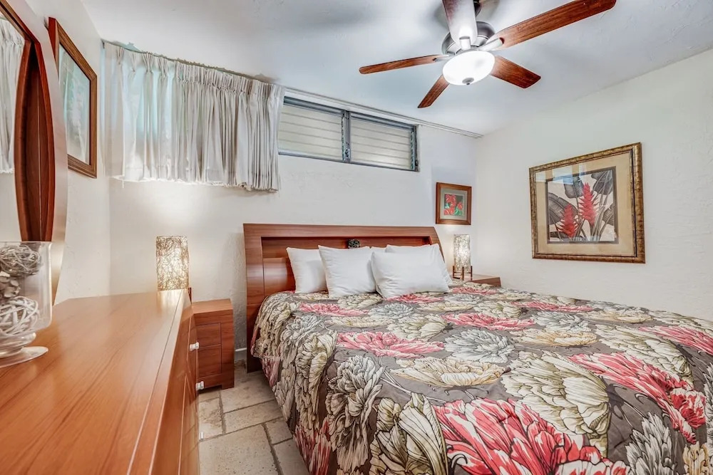Papakea #f108 1 Bedroom Condo by RedAwning