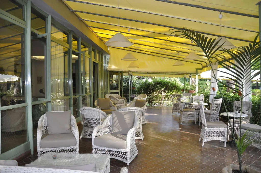 Hotel Airone