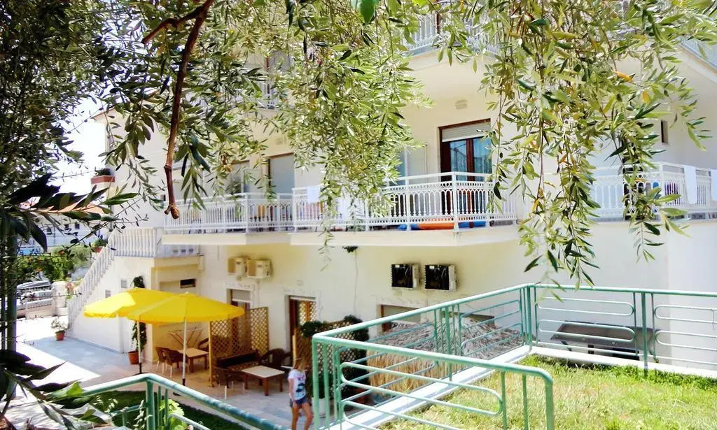 Smaro Studios