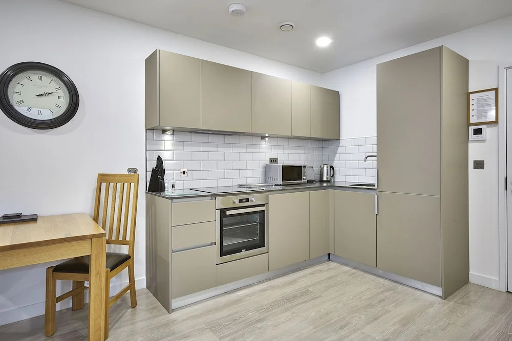 Platform Apartments by ESA