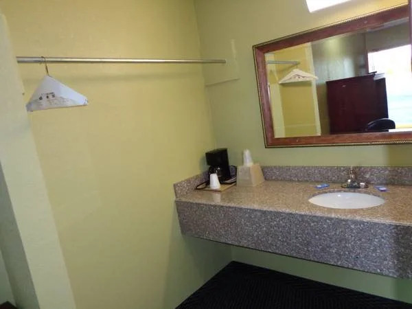 Gateway Motor Inn
