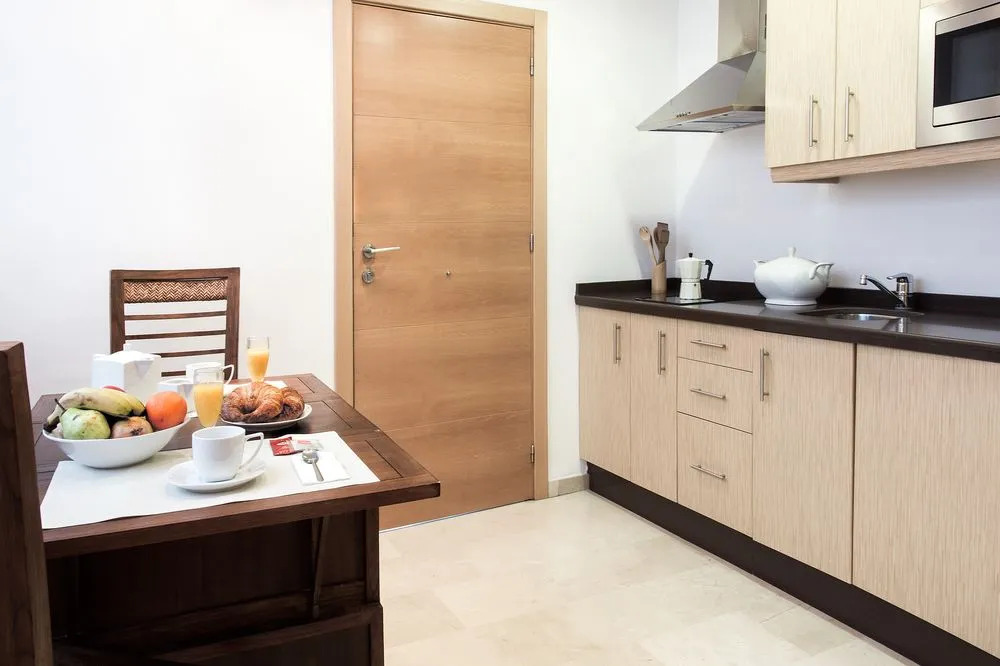 Puerta Catedral Holiday Suites
