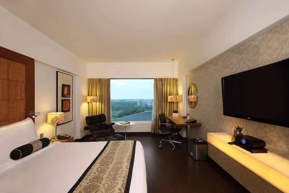 Fortune Select SG Highway, Ahmedabad - Member ITC Hotels Group