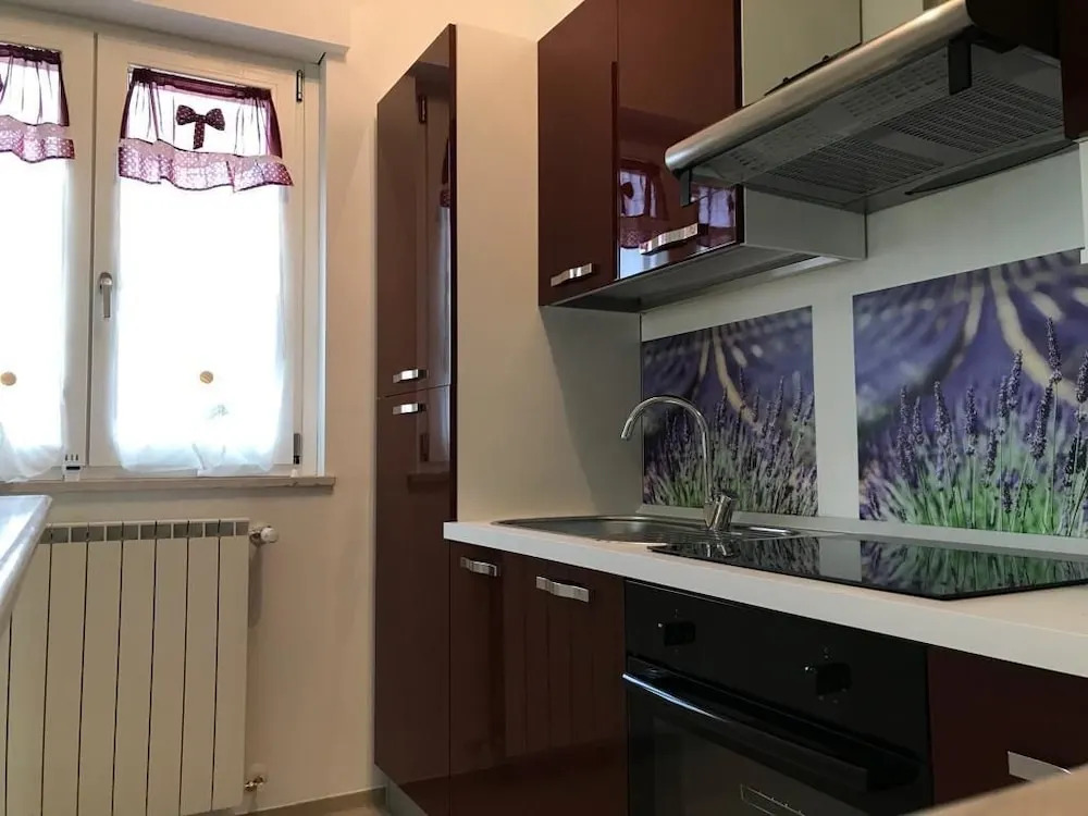 B&B Oleum
