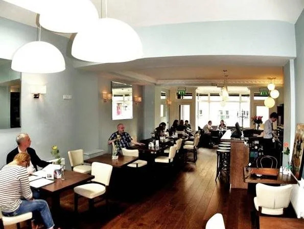 Phoenix Park Hotel