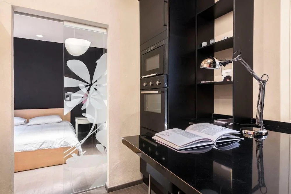 Downtown Luxury Design Apartment