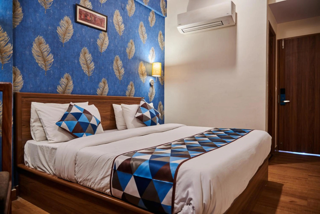 The Sarai, Hotel