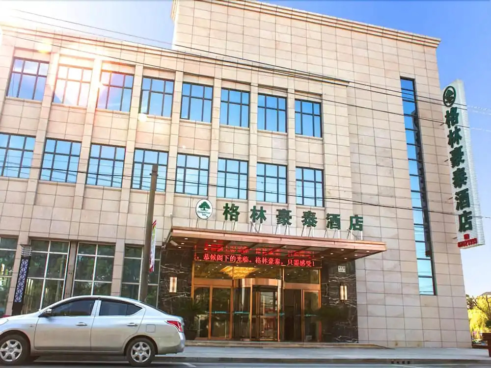 GreenTree Inn Shanghai Songjiang Dongjing Tongle Road Happy Valley Bus