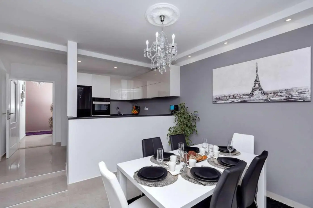 Luxurious Apartment Nino