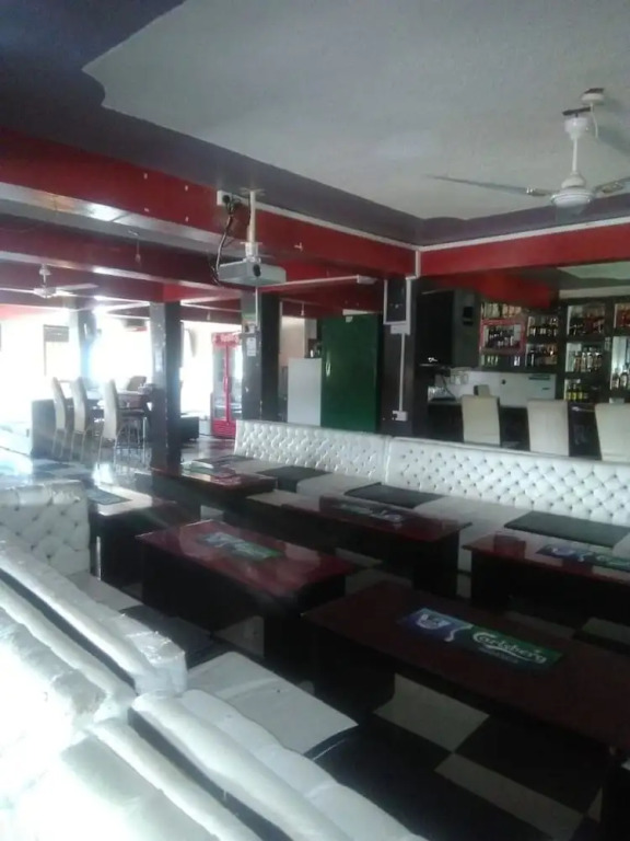 Lakers Tavern Lounge