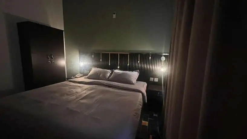 Guest Inn Hotel Llc