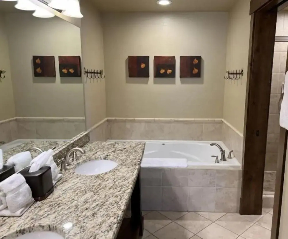Breck_grandlodge_peak7_2bd