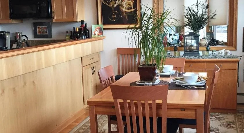 11th Avenue Bed and Breakfast