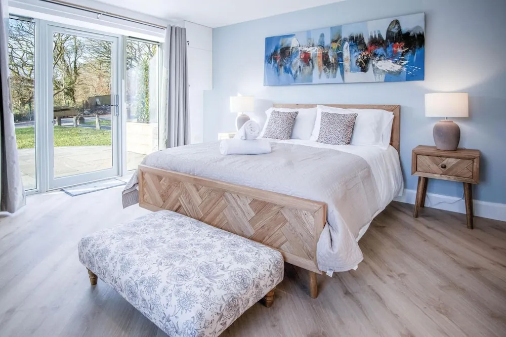 Suite 9 - Sleeping Giant Hotel - PEN Y CAE Inn