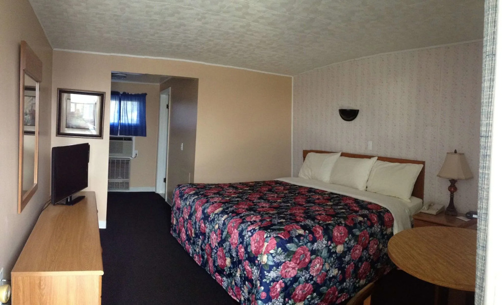Moonlite Motel