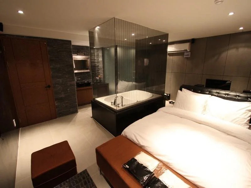 A Seven Hotel