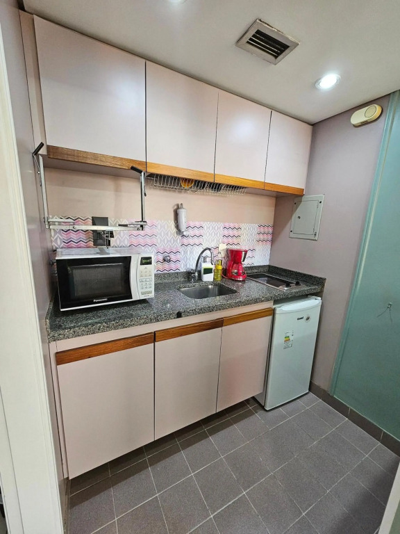 Flat Qi Ibirapuera com Sacada Uh-2307