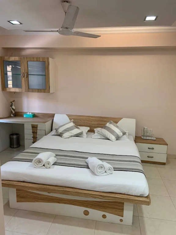 Comfortable Relaxing Stay In Bandra East