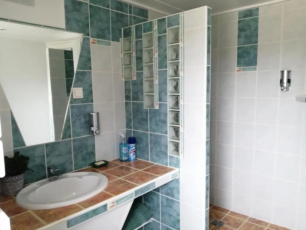 Le Clos Des Augers. Chambre Descartes (Adults Only)