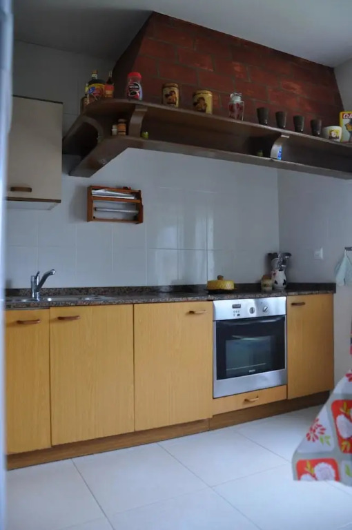 House With 3 Bedrooms in Bernueces, With Enclosed Garden and Wifi - 2