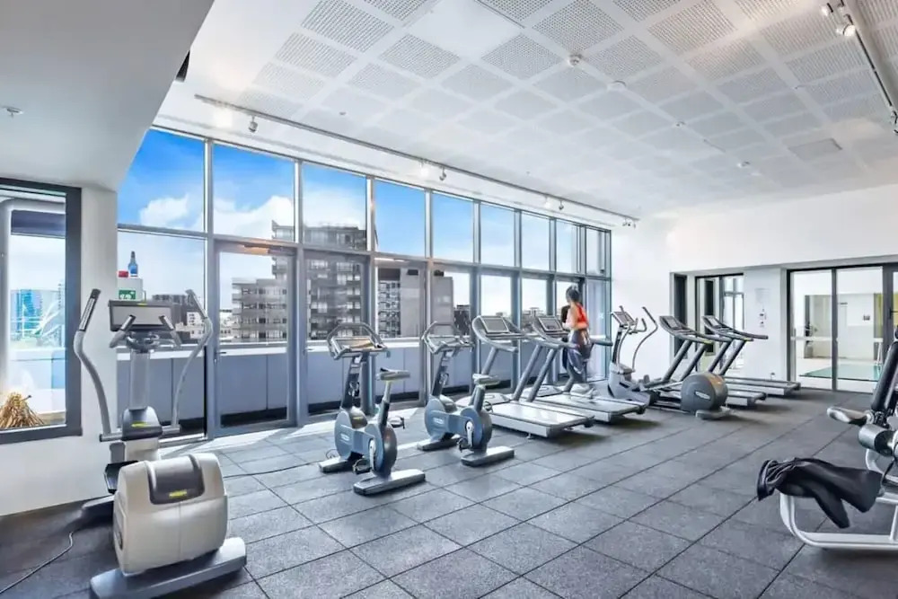 A Cozy & Modern 2BR Apartment, Fantastic Views