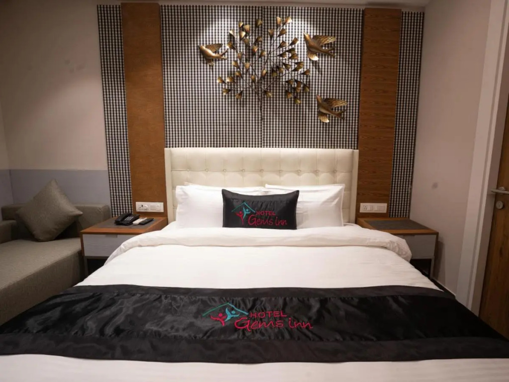 Hotel Gems Inn