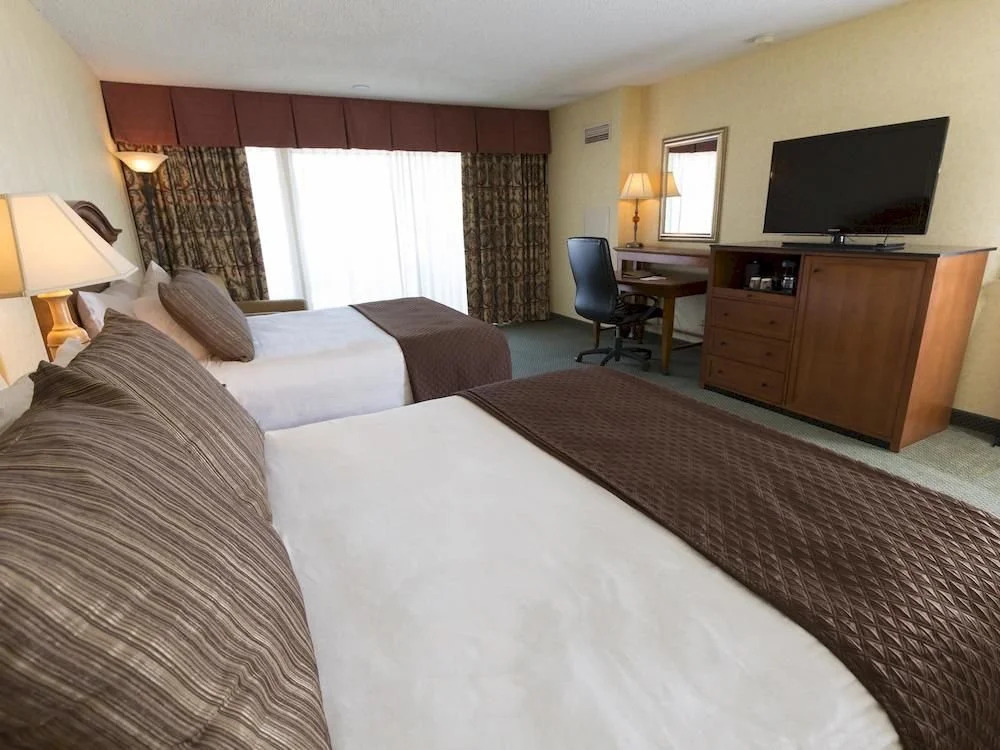 Red Lion Hotel Vancouver at the Quay