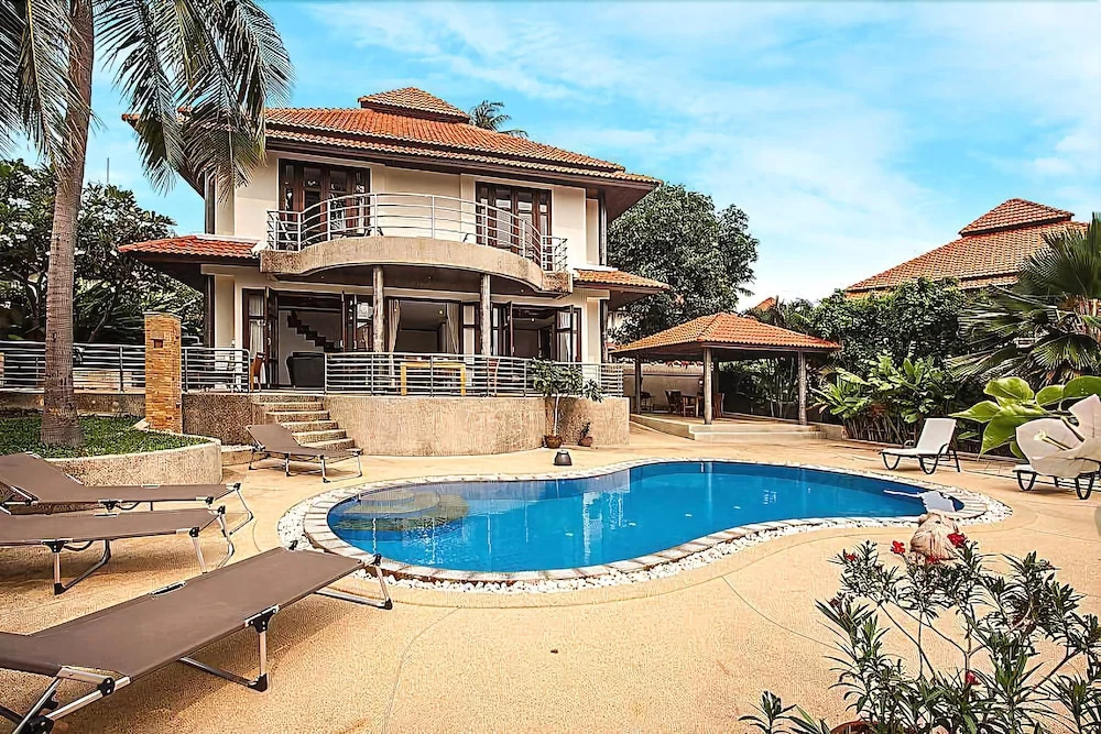 Ban Talay Khaw T45 - 2 Villas Each with 4 Bedrooms