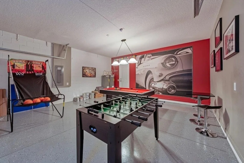 H2u - Penelope Pitstop - So9047 5 Bedroom Home