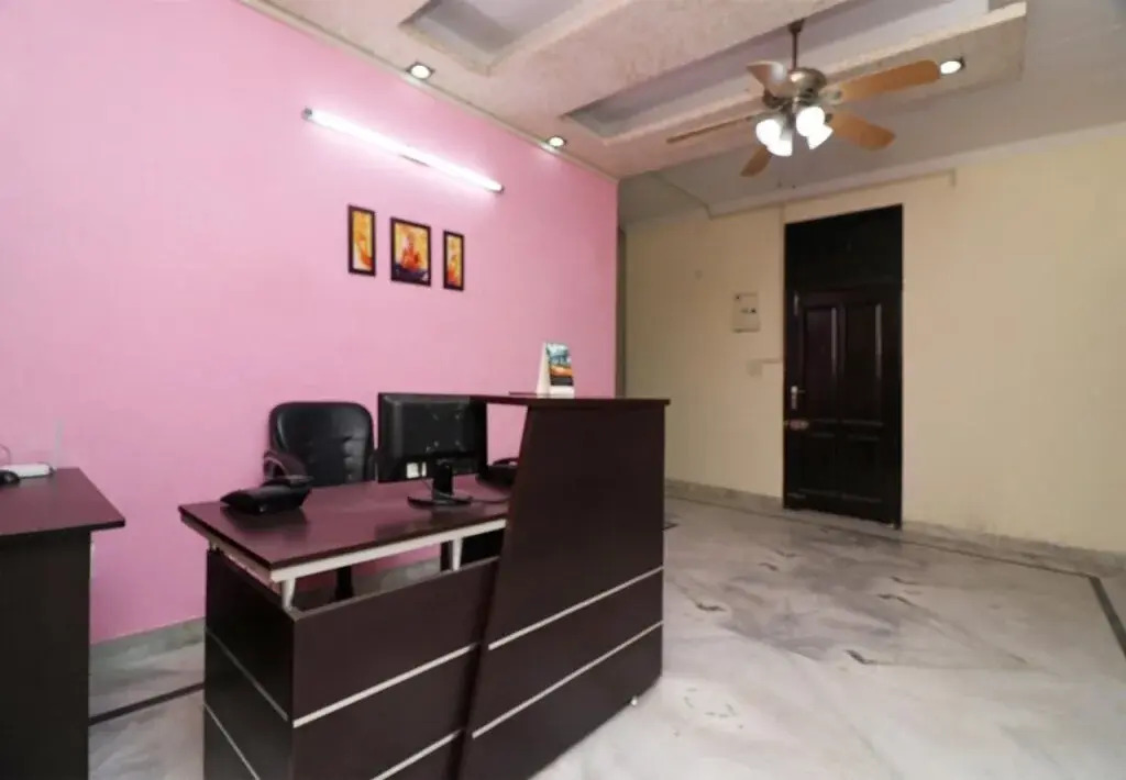 Queen Residency By OYO Rooms