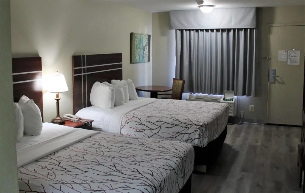 Rancho San Diego Inn & Suites