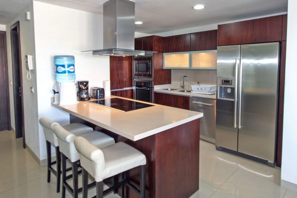Mareazul 202S Oceanfront 2BR with Plunge Pool