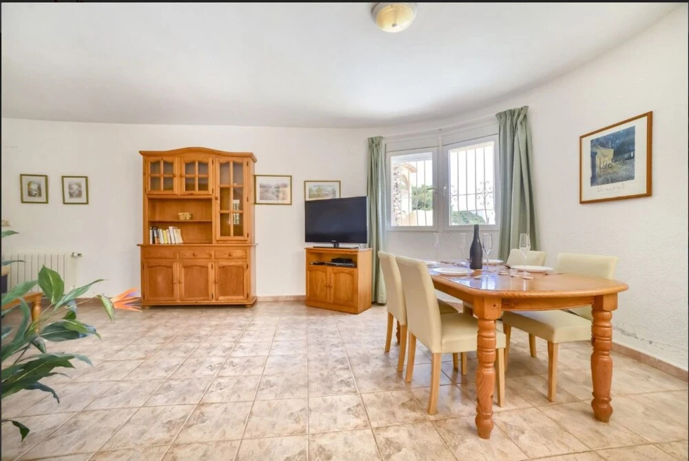 Villa - 5 Bedrooms - 107482