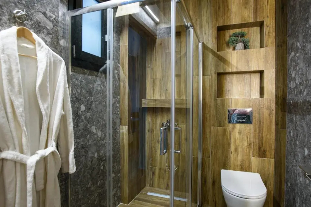 Tzes City Suites