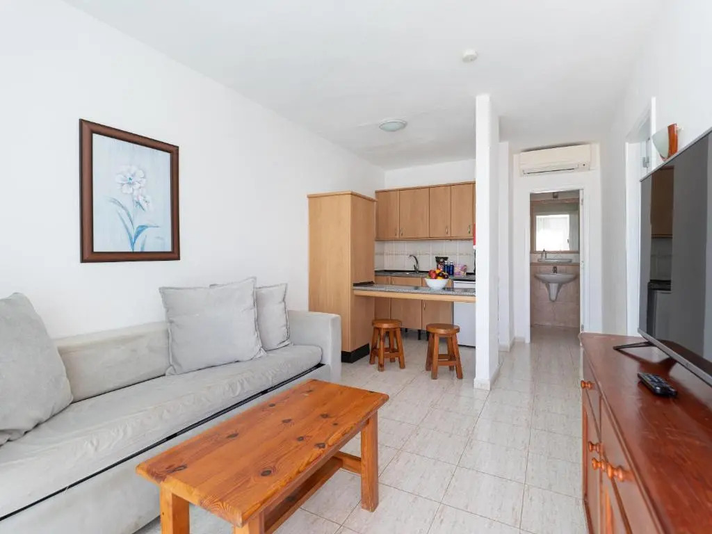 Apartamento 13 con terraza y piscina en Corralejo