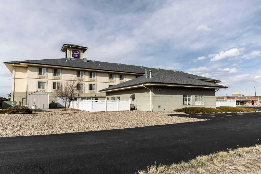 Sleep Inn & Suites Evansville - Casper