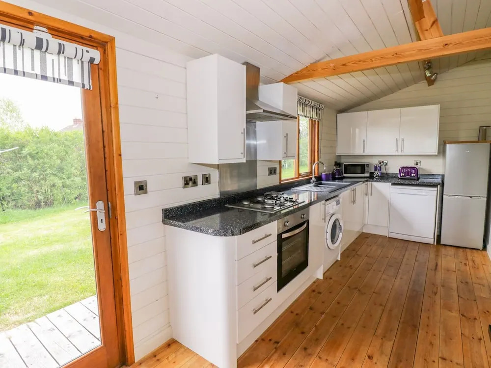 Log Cabin at Furlongs Farm