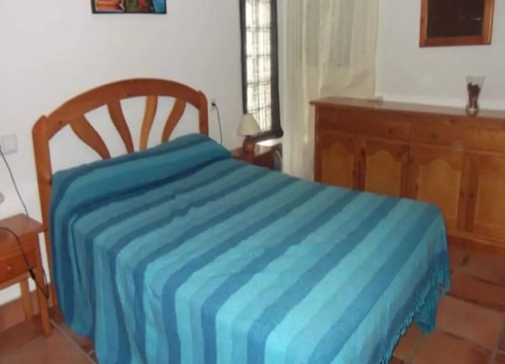 Apartment 2 Bedrooms With Pool 103424
