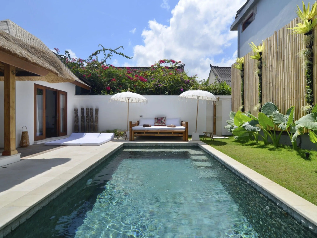 Villa Waterlily by Villa Finder