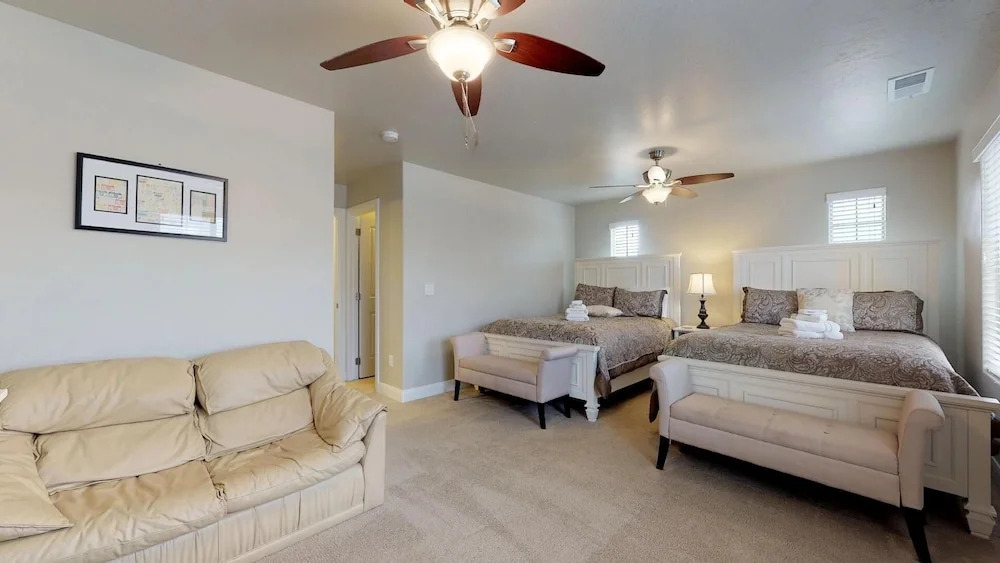 Zion's Cove 3 Bedroom Apts