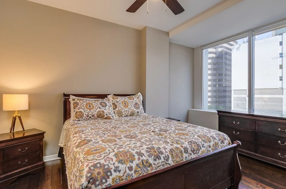 Apartments-Stay Smart Akard Street