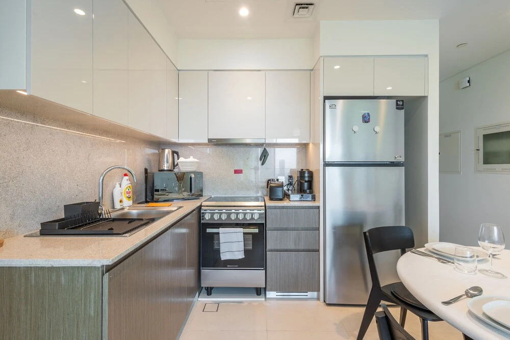 SuperHost - Sleek 2BR Burj Royale Apt Close to Burj Khalifa