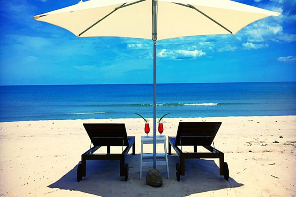Le Petit Saint Tropez Beach Resort Khanom