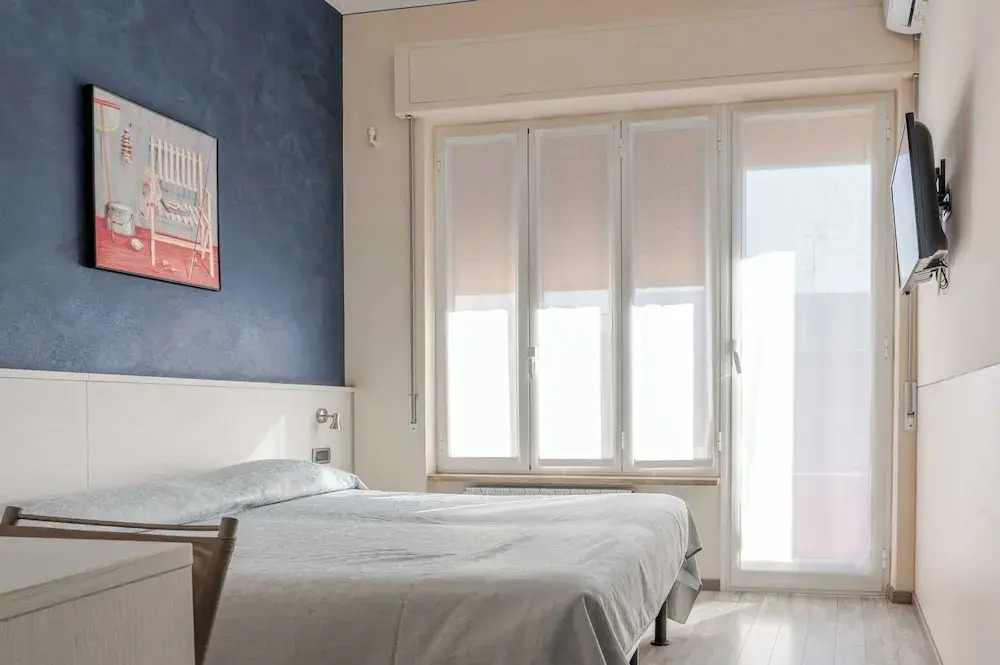 Hotel POSTA - Comfortable Stay in Ventimiglia