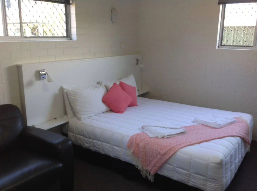 Avlon Gardens Motel