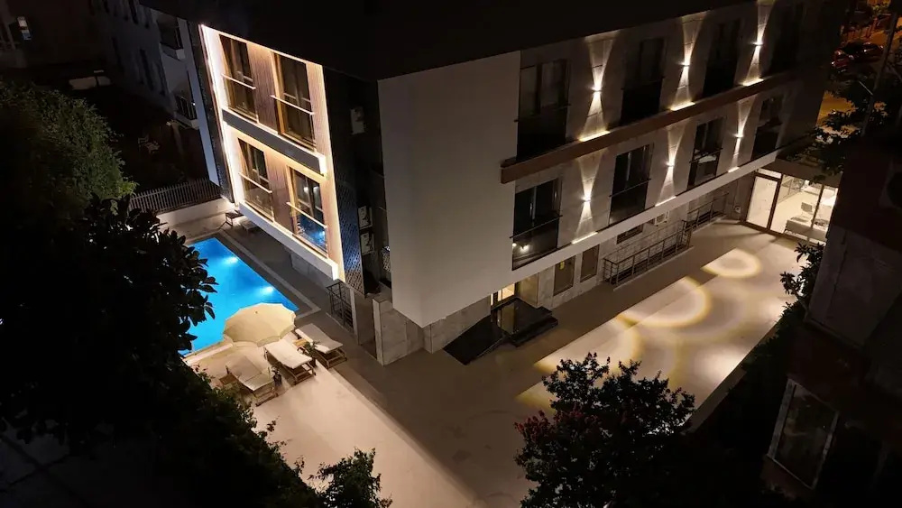 Solmare Suites